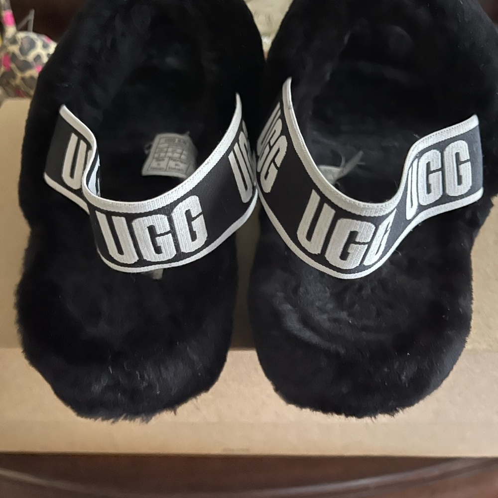 Sandals - Picture 3 of 4